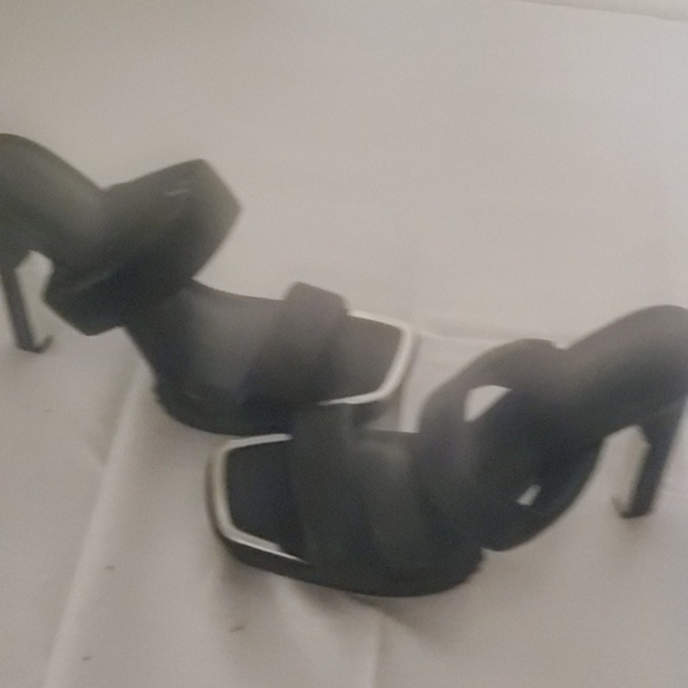 Chic Black Strappy Heels